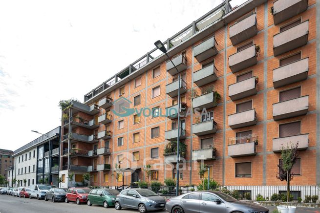 Appartamento in residenziale in Via Varesina 181