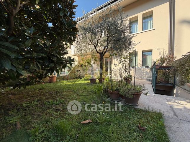Villetta a schiera in residenziale in 