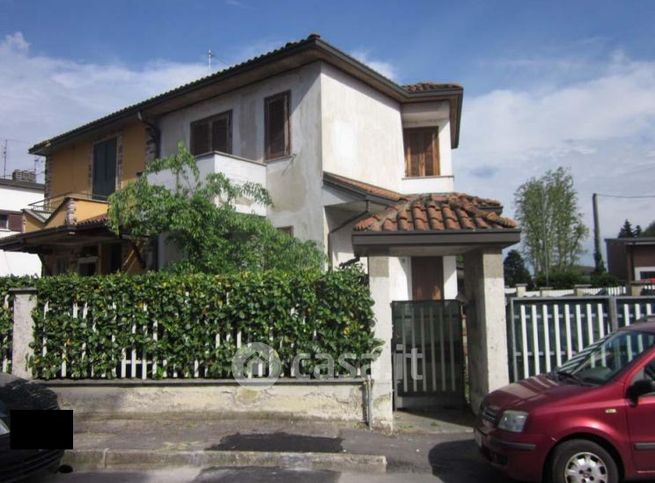 Villetta a schiera in residenziale in Via Cesare Battisti 51