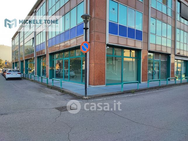 Ufficio in commerciale in Via Armando Diaz