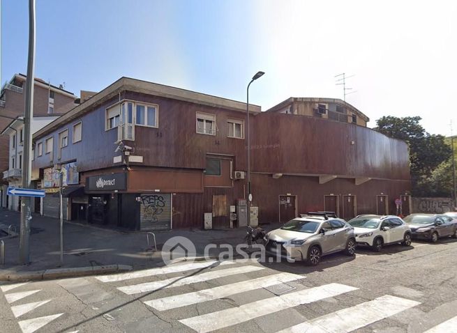 Box/posto auto in residenziale in Via Padova