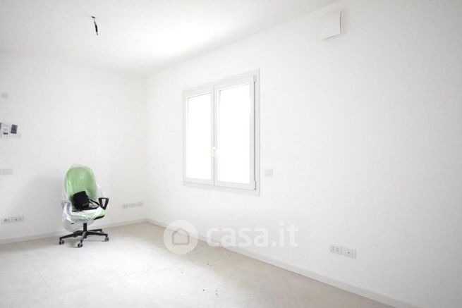 Ufficio in commerciale in Piazza Unità 10