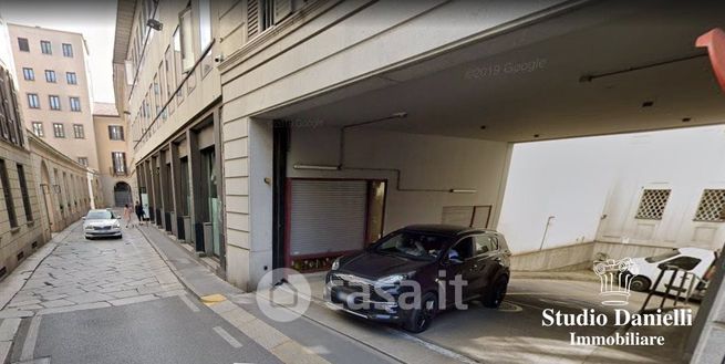 Garage/posto auto in residenziale in Via Andegari 10