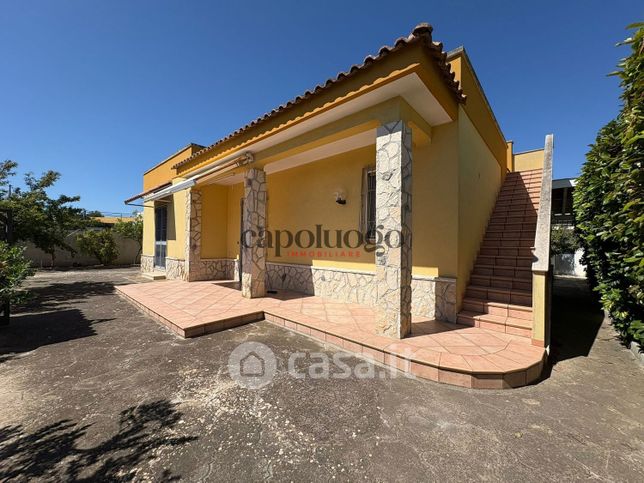 Casa indipendente in residenziale in Via dei Melograni