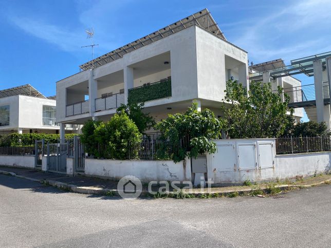 Appartamento in residenziale in Viale del Colle di Santa Teresa