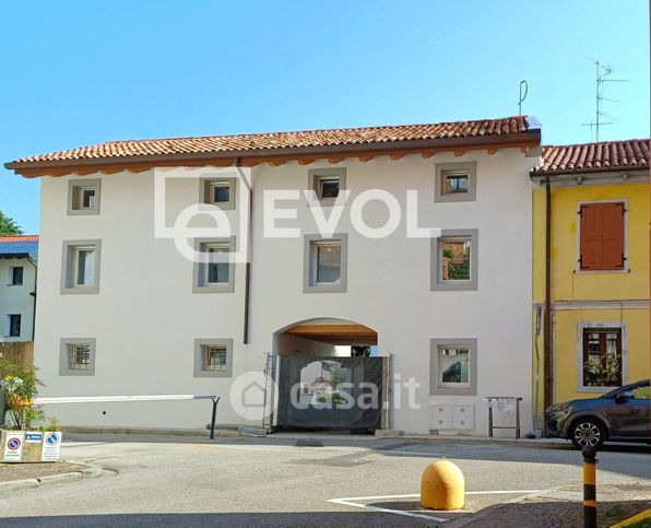 Casa indipendente in residenziale in Via di Mezzo 54