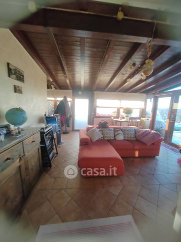 Villa in residenziale in Via Starnelle 25
