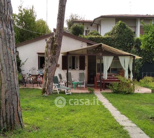 Casa indipendente in residenziale in Via Lorenzo de Medici