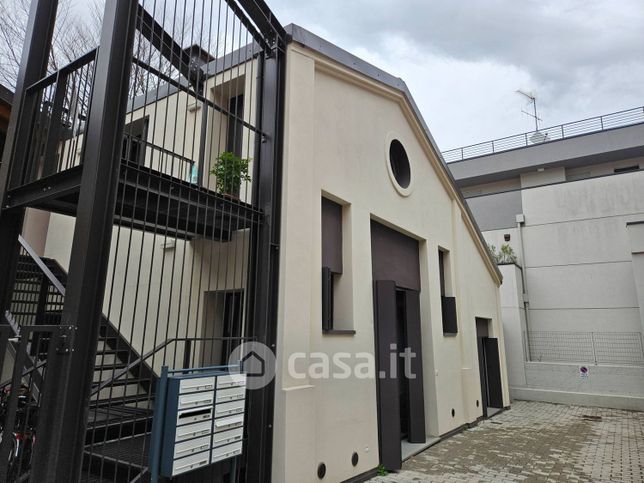 Appartamento in residenziale in Via Emilia Levante 78