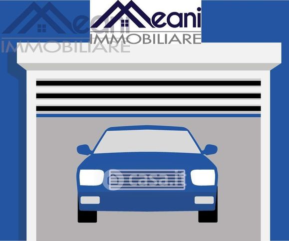 Box/posto auto in residenziale in Via Papa Giovanni XXIII