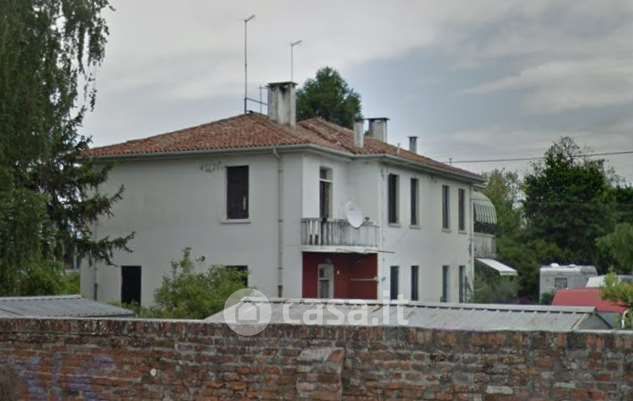 Appartamento in residenziale in Via Alabardi 21