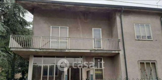 Appartamento in residenziale in Via Dante Alighieri 3