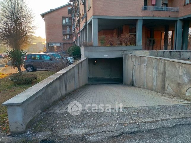 Garage/posto auto in residenziale in Via Torino 114