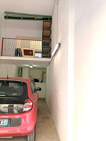 Garage/posto auto in residenziale in Via Valentini Vista Franco 1