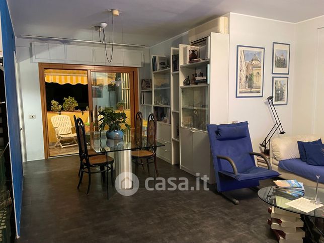 Appartamento in residenziale in Via Cavalcanti G. 21