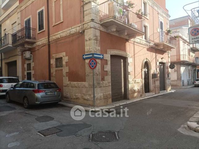 Ufficio in commerciale in Via Carlo Pisacane