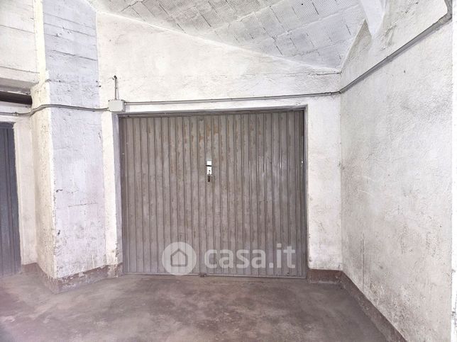 Box/posto auto in residenziale in Piazza Lido di Pegli