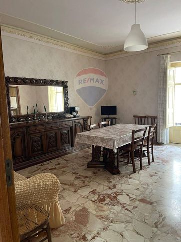 Appartamento in residenziale in Via Antonio Rosmini 43