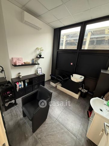 Ufficio in commerciale in Via di Torre Spaccata 172