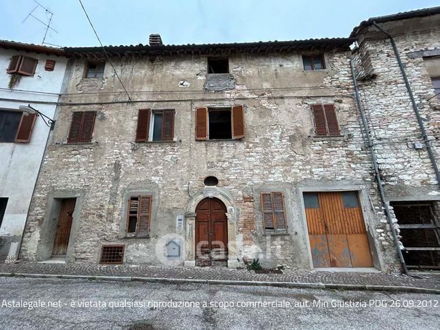 Casa indipendente in residenziale in Via delle Tinte 13