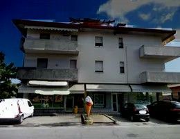 Appartamento in residenziale in Via Baracca