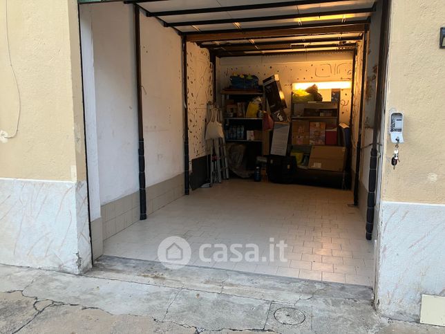 Garage/posto auto in residenziale in Via Fratelli Bozzi 33