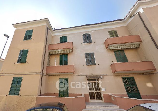 Appartamento in residenziale in Via Pesaro 4