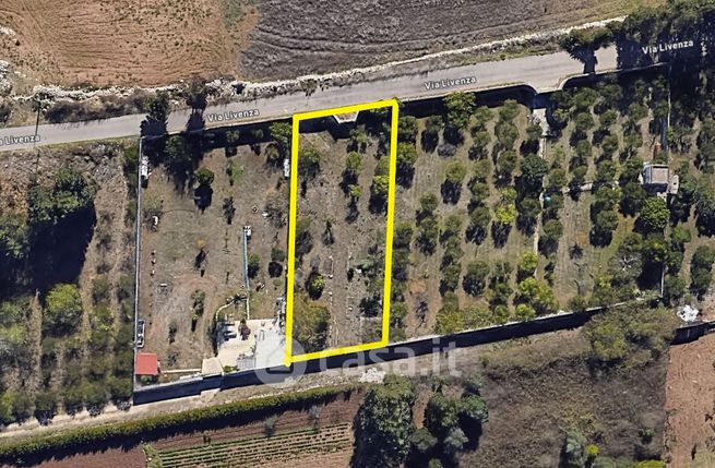 Terreno agricolo in commerciale in Via G. Gozzano