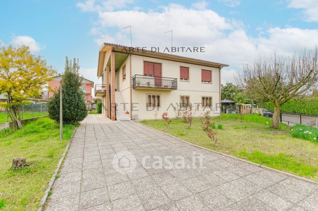 Casa indipendente in residenziale in Strada Terraglio 109