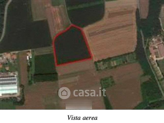 Terreno agricolo in commerciale in 