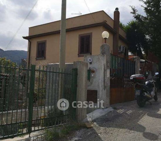 Casa indipendente in residenziale in M. 24 5