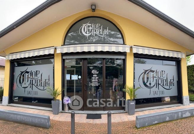Attività/licenza (con o senza mura) in commerciale in Via Cinque Giornate 69