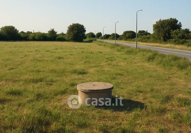 Terreno agricolo in commerciale in 