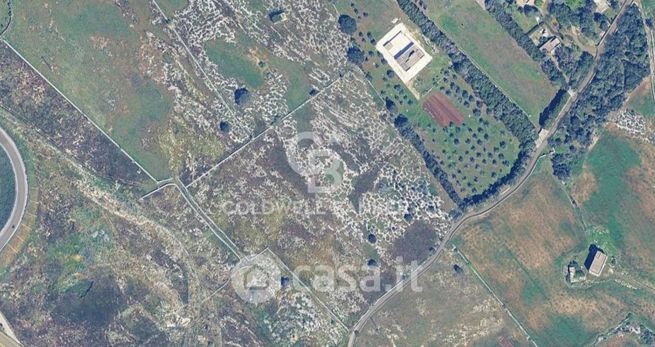 Terreno agricolo in commerciale in Strada Statale 16 Adriatica