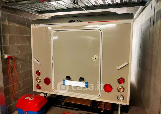 Box/posto auto in residenziale in Via Donato Somma 42