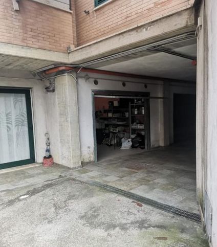 Garage/posto auto in residenziale in Via del Progresso