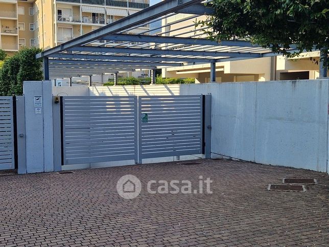 Box/posto auto in residenziale in 