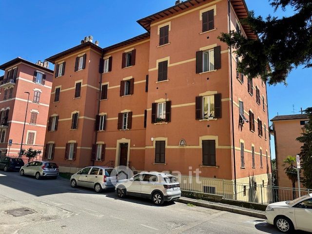 Appartamento in residenziale in Via Fratelli Pellas 32