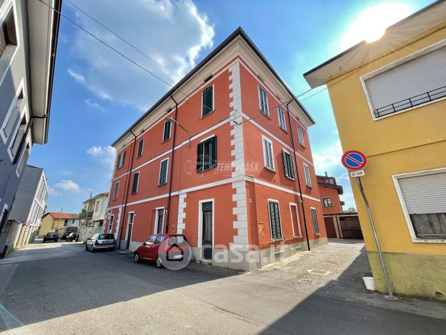 Appartamento in residenziale in Via Generale Cialdini 11