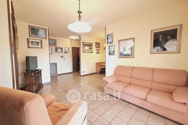 Appartamento in residenziale in Via B. Genovesi Sud