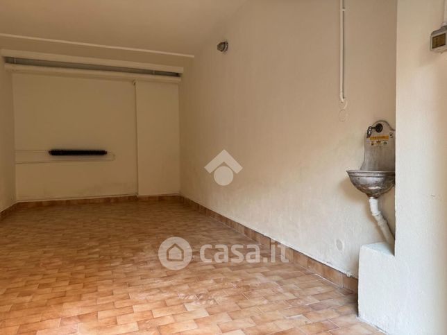 Box/posto auto in residenziale in Via Marcona 15