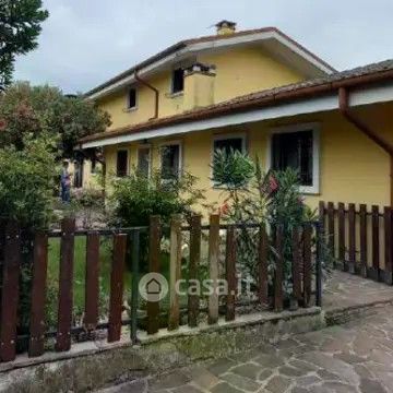 Appartamento in residenziale in Strada Senza Nome