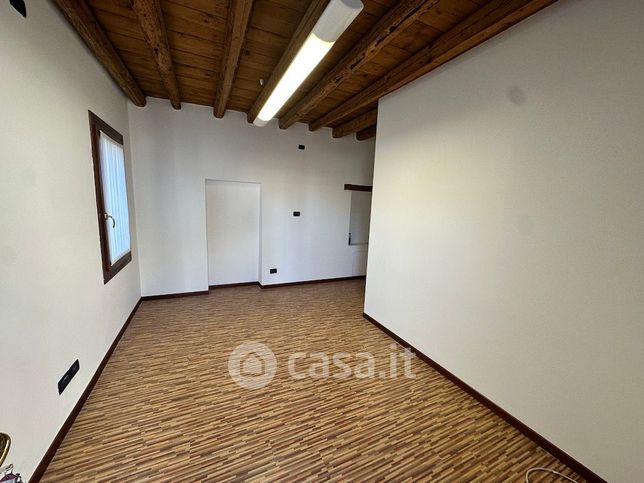 Ufficio in commerciale in Istrana