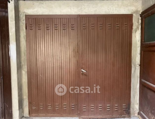 Garage/posto auto in residenziale in Via G. Verdi 7