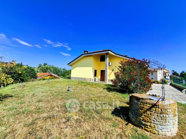 Villa in residenziale in Via Falcone Giovanni