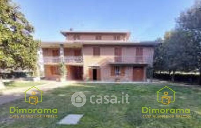 Casa indipendente in residenziale in Viale del Popolo 58