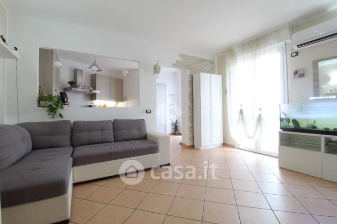 Appartamento in residenziale in Via Debeli 3