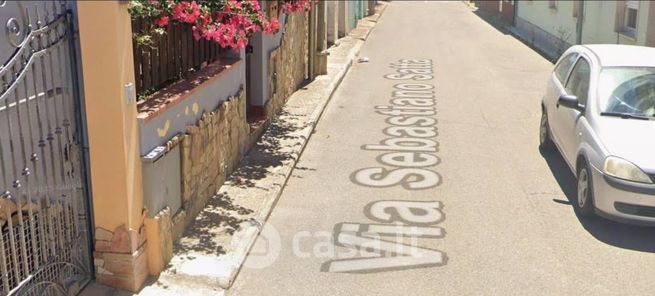 Appartamento in residenziale in Via Sebastiano Satta 15