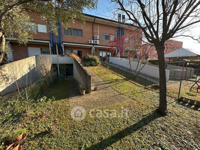 Villetta a schiera in residenziale in Via Picelli