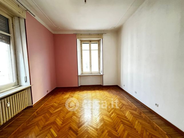 Ufficio in commerciale in Via Legnano 23